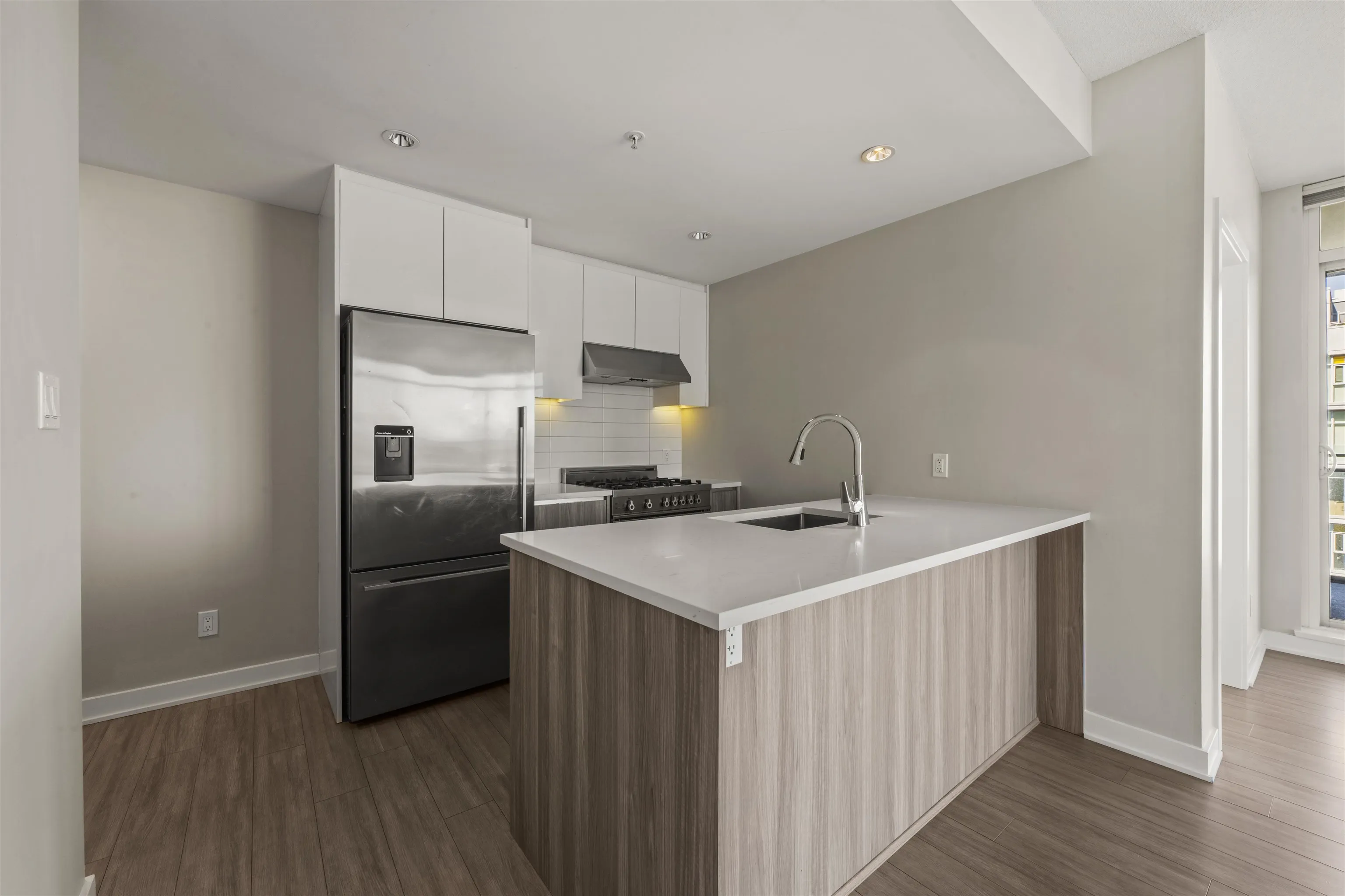 4900 Lennox Lane #3705