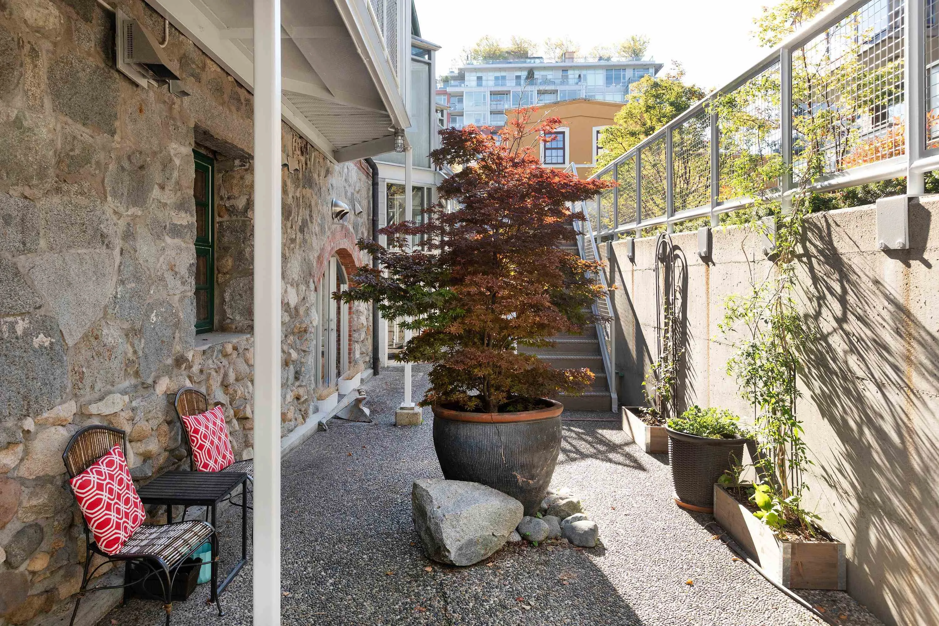 280 E 6th Avenue #4