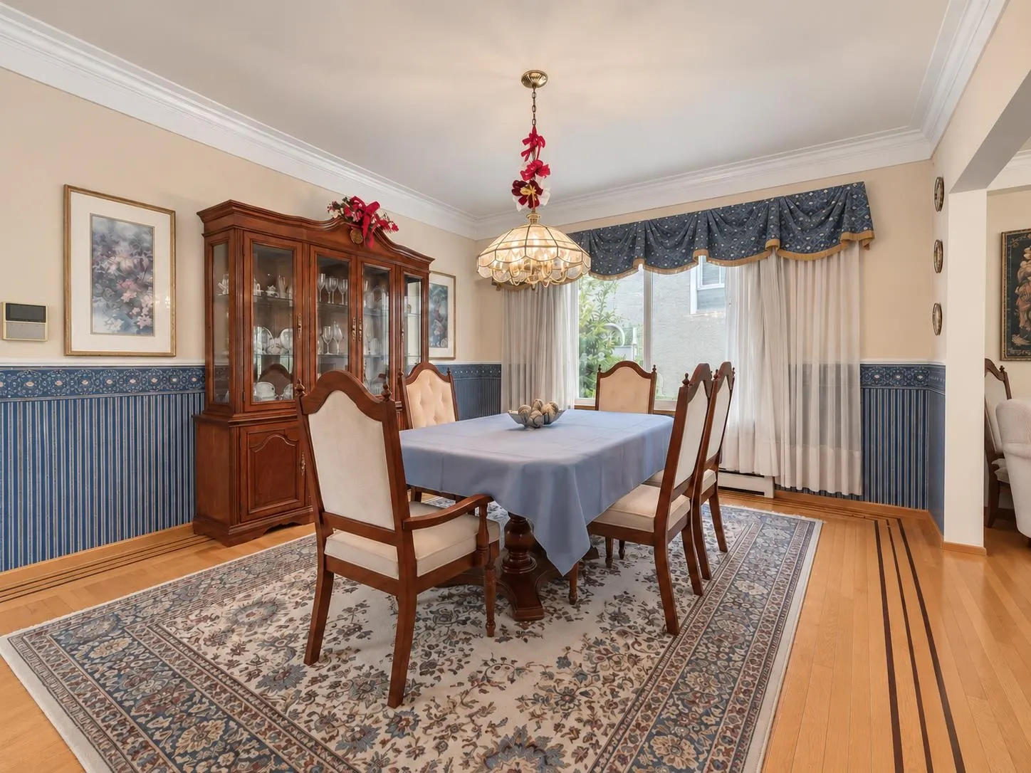 1180 Devonshire Crescent