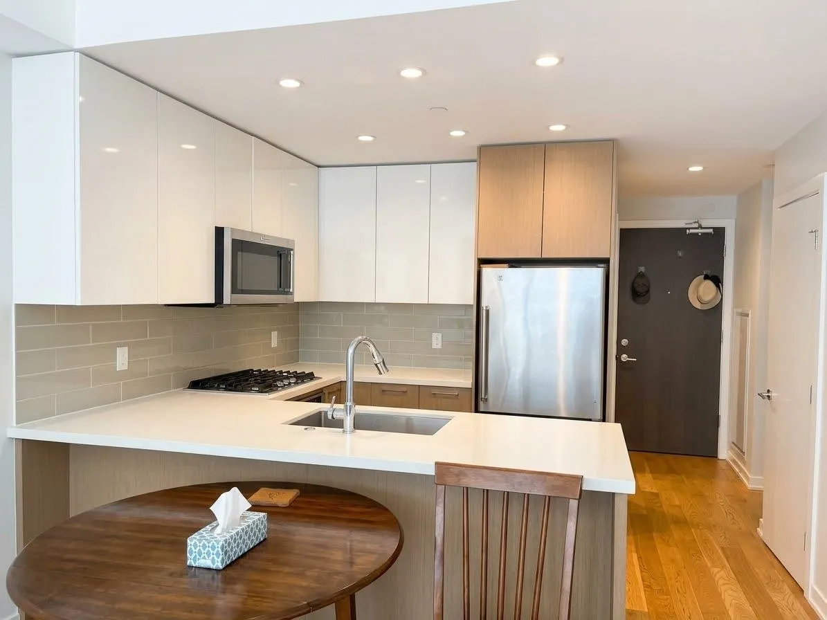 7008 River Parkway #529