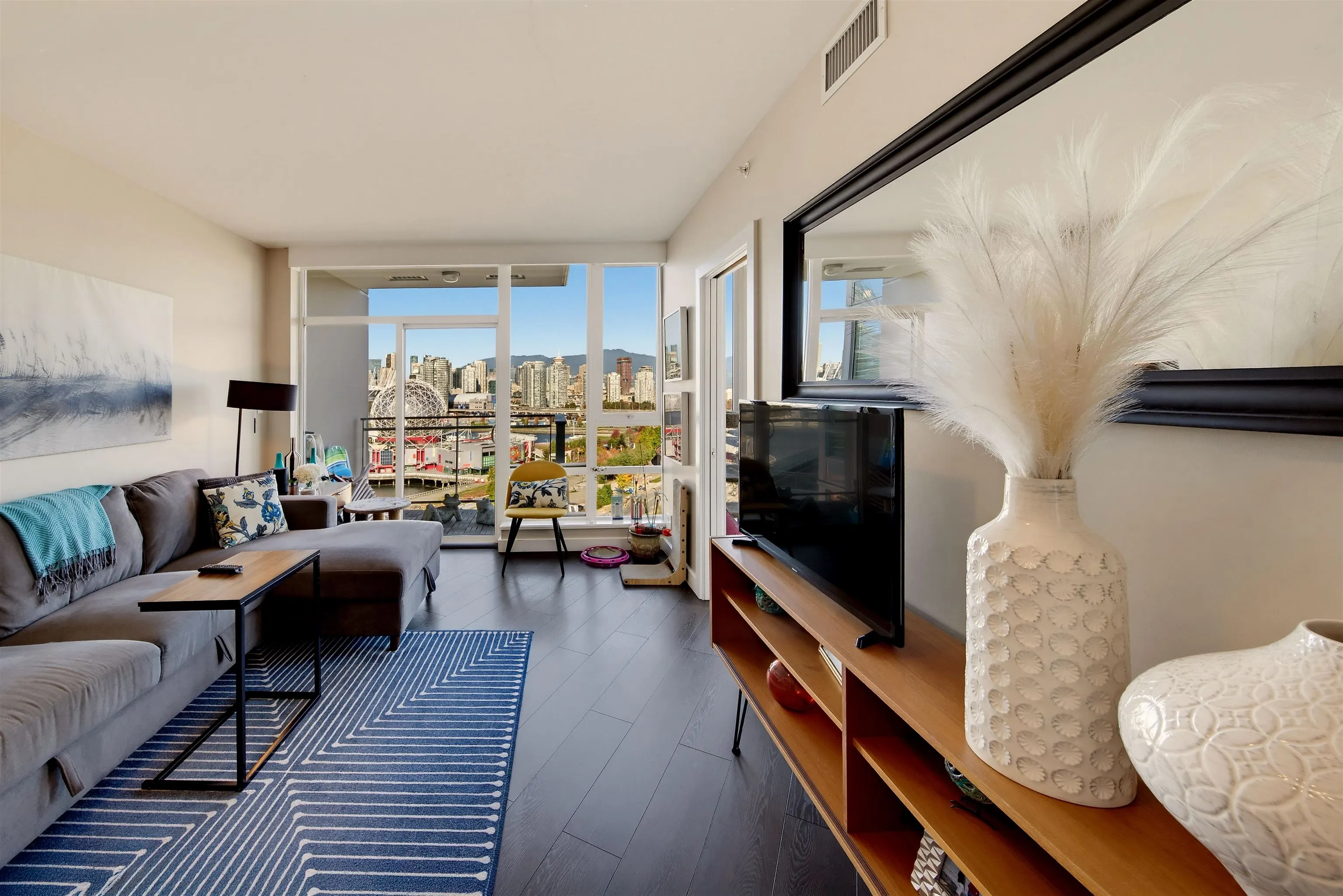 1618 Quebec Street Street #1711