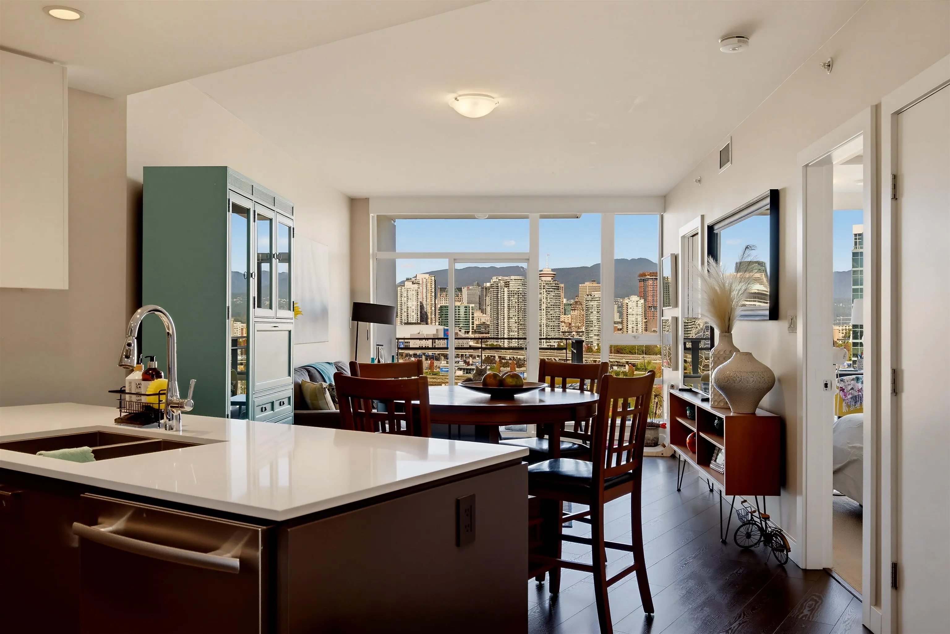 1618 Quebec Street Street #1711