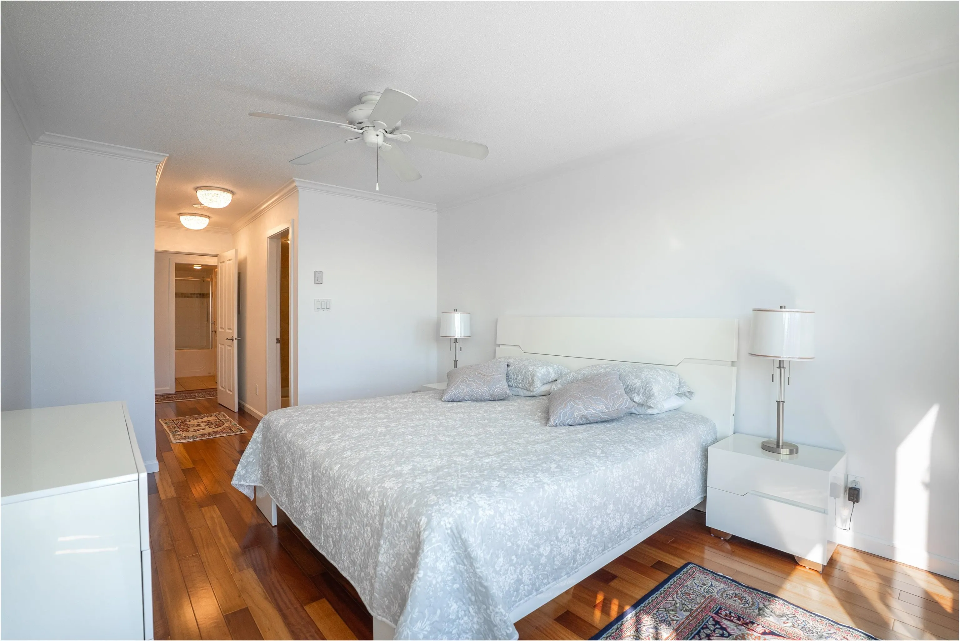 235 Guildford Way #1403