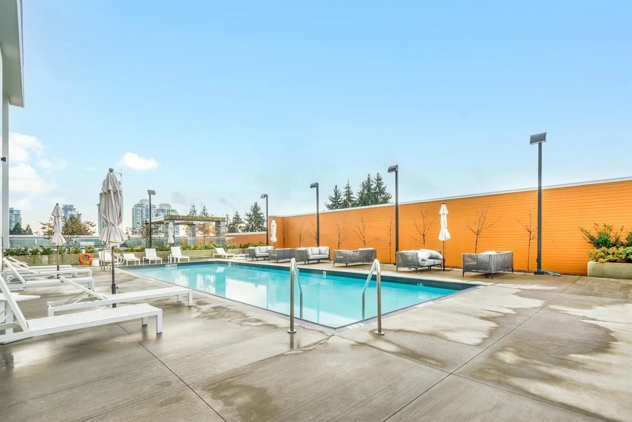 652 Whiting Way #2509