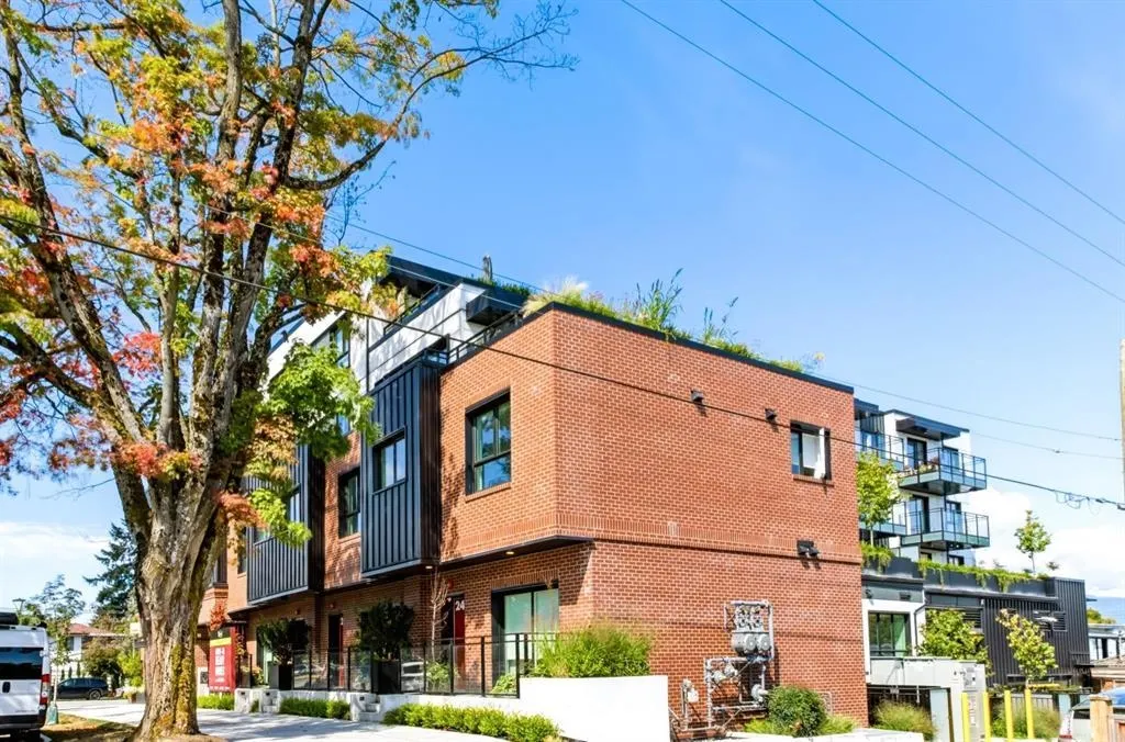 2419 Grant Street #406