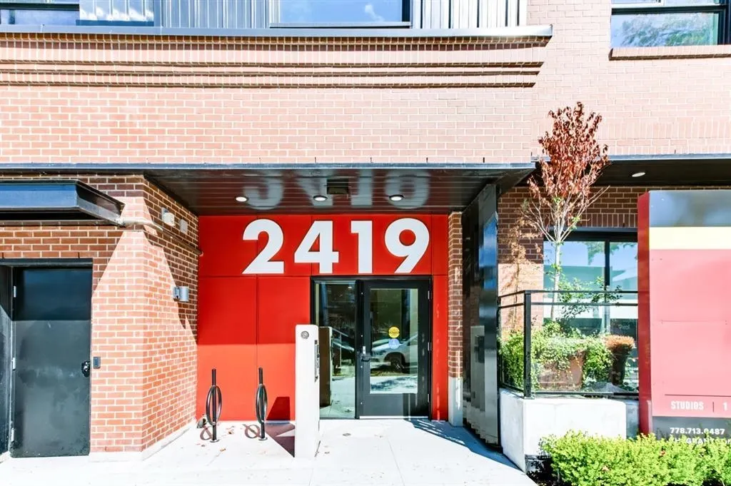 2419 Grant Street #406