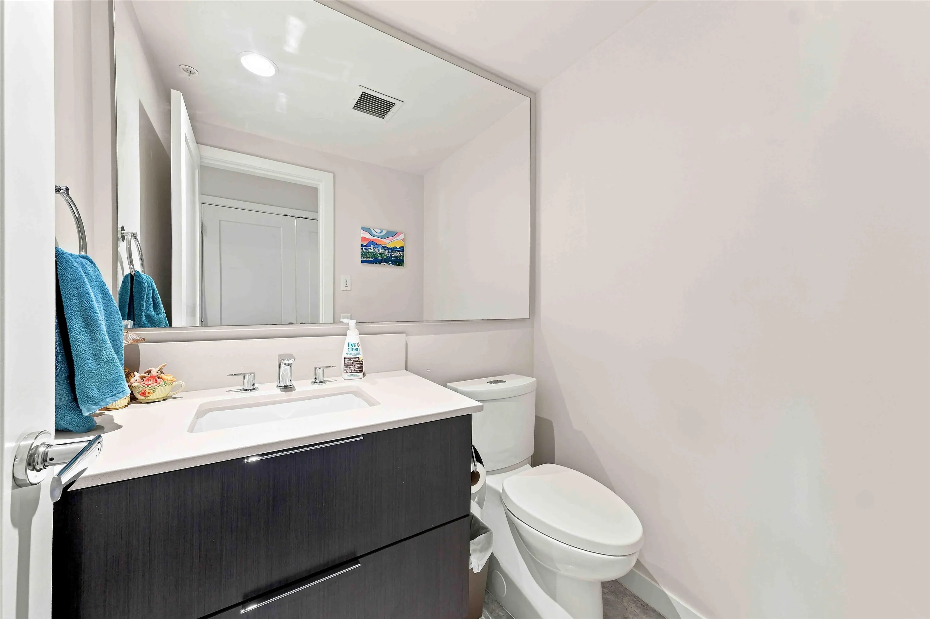 3911 Cates Landing Way #203