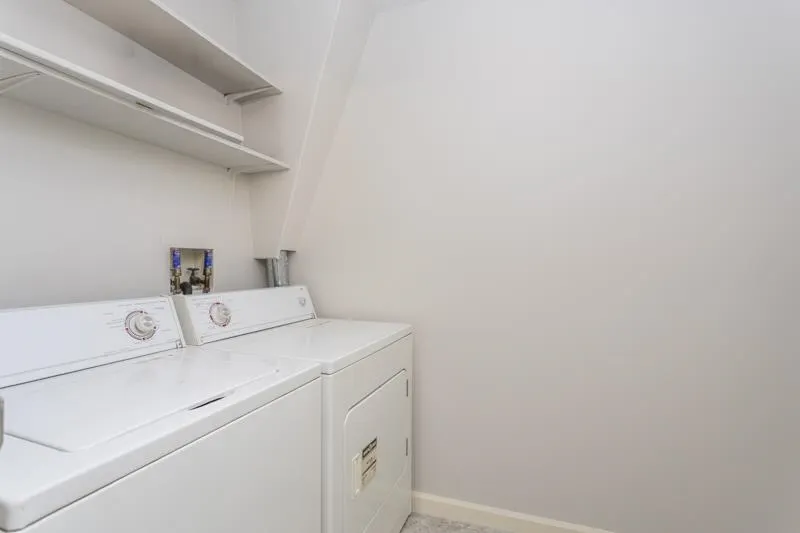 137 E 1st Street #206