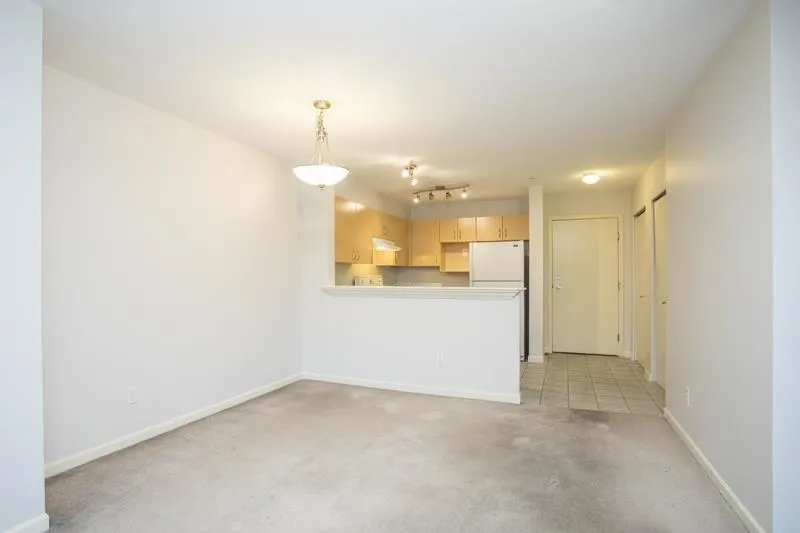 137 E 1st Street #206
