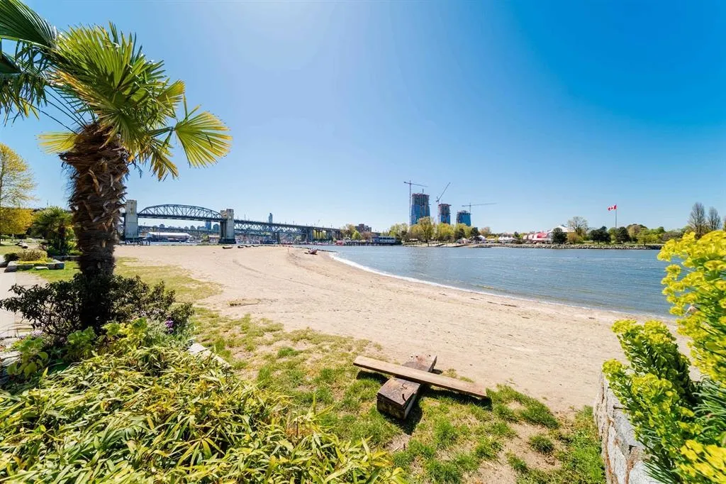 1003 Pacific Street #1105
