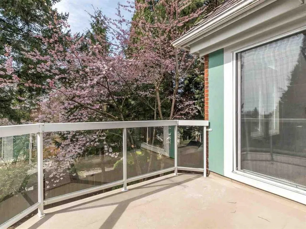 1675 Augusta Avenue #304