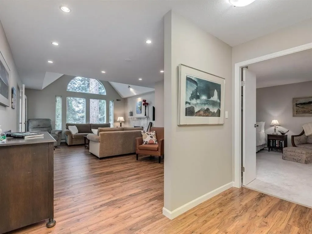 1675 Augusta Avenue #304