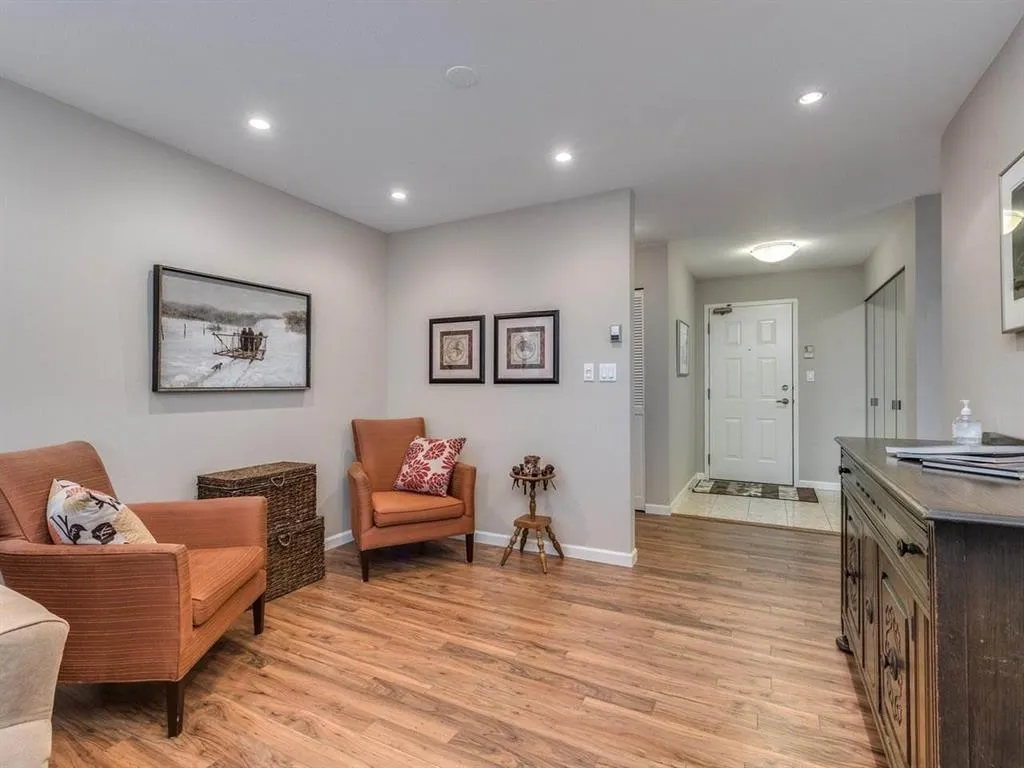 1675 Augusta Avenue #304