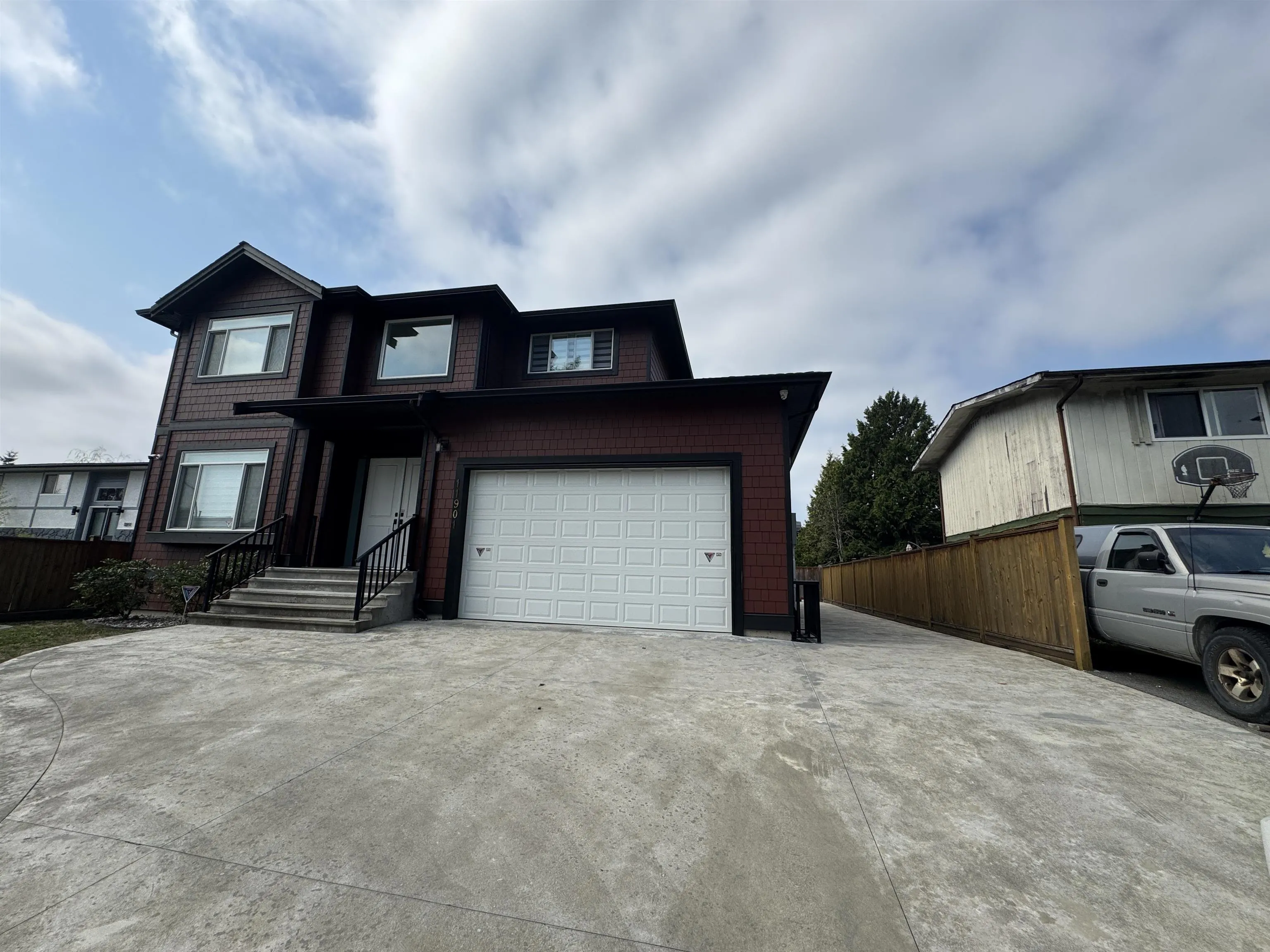 11901 Gee St #Coach House