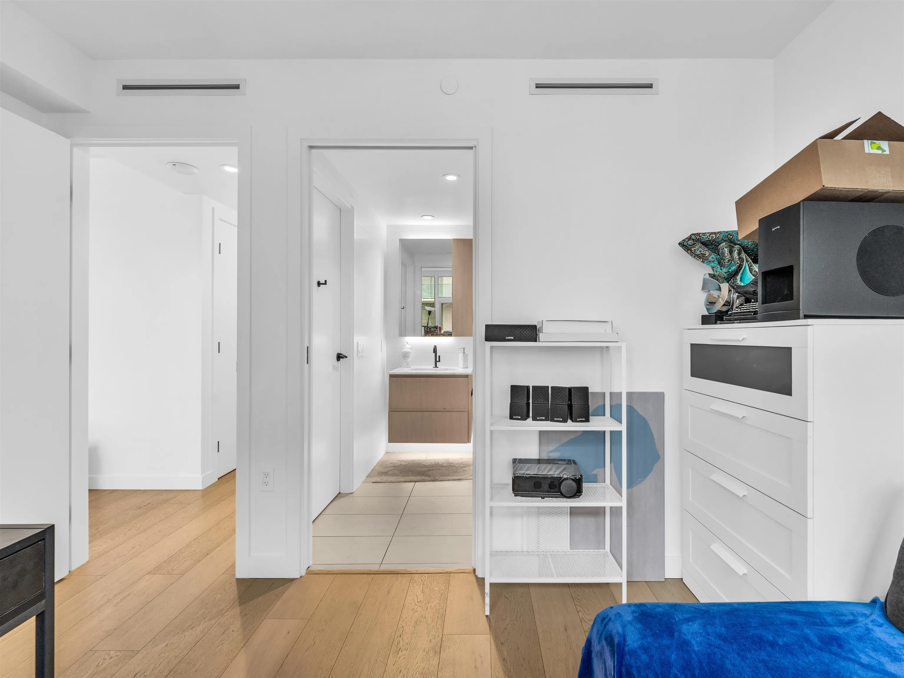 1365 Davie Street #1401