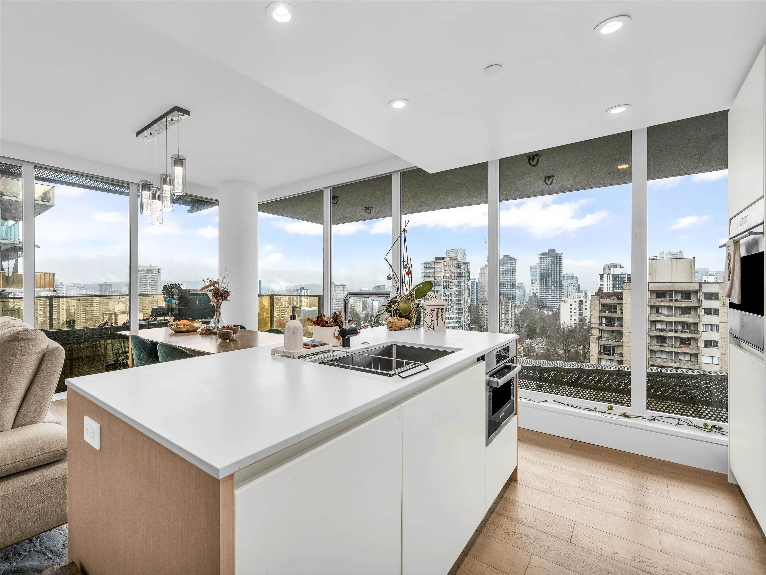 1365 Davie Street #1401