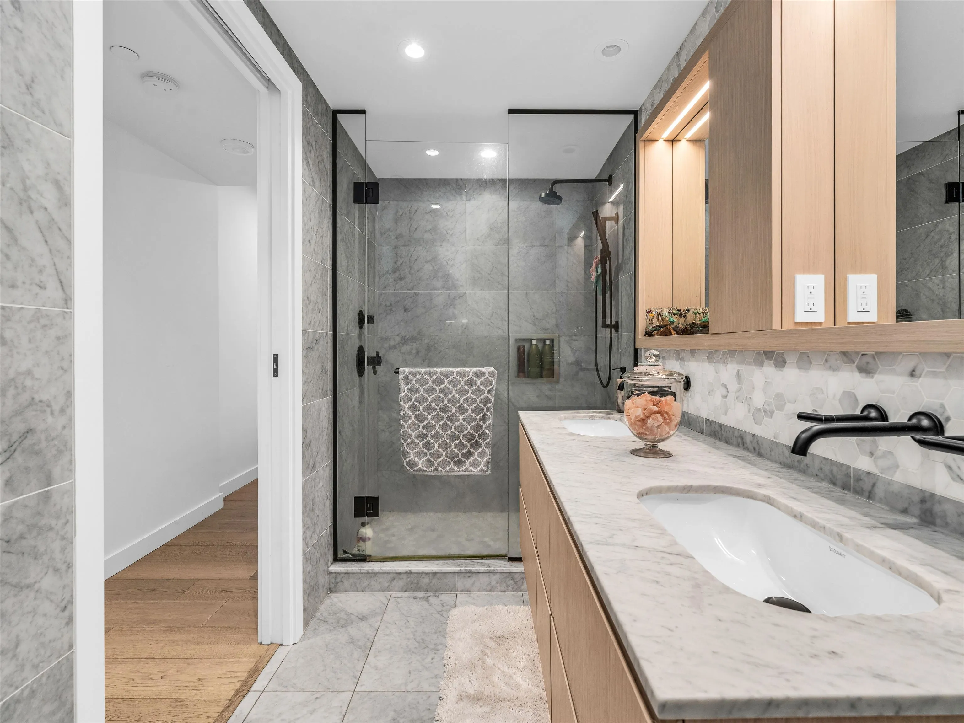 1365 Davie Street #1401