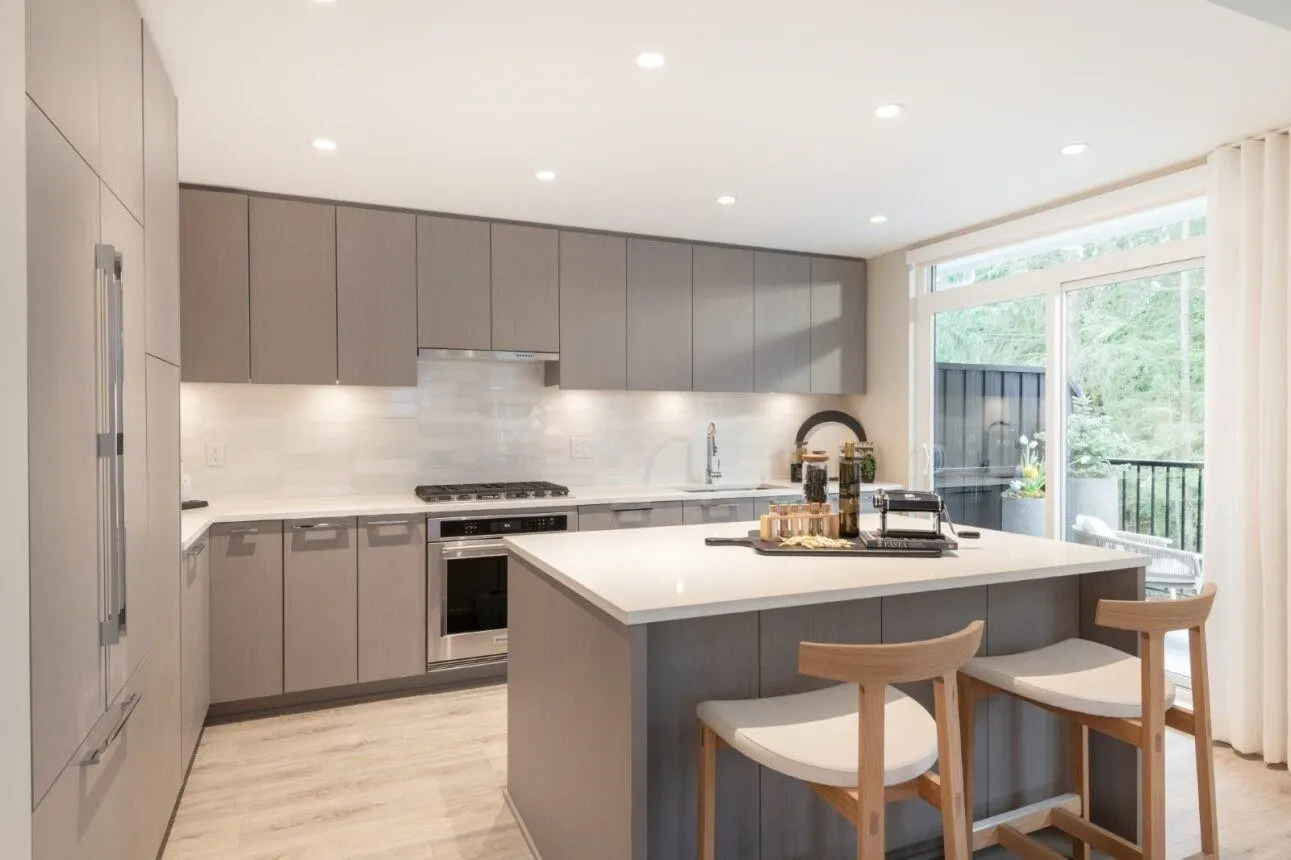 1290 Wellon Street #155