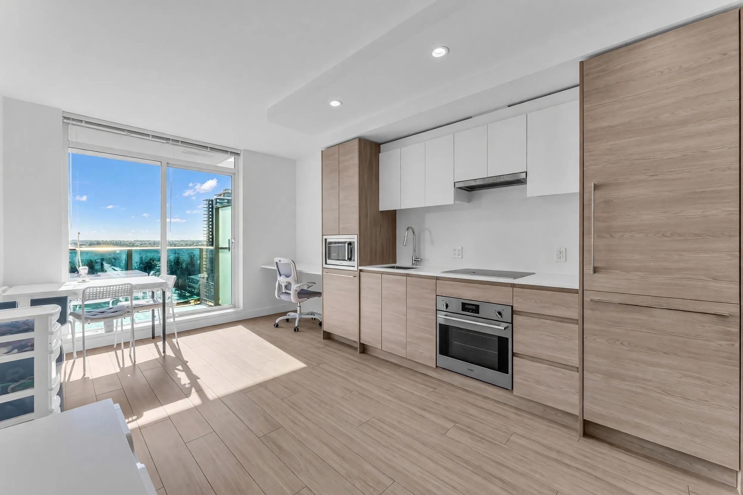 13615 Fraser Highway #1401