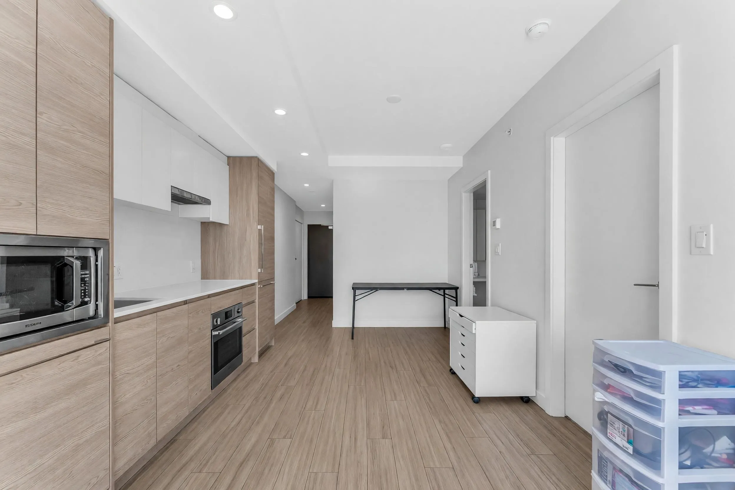 13615 Fraser Highway #1401