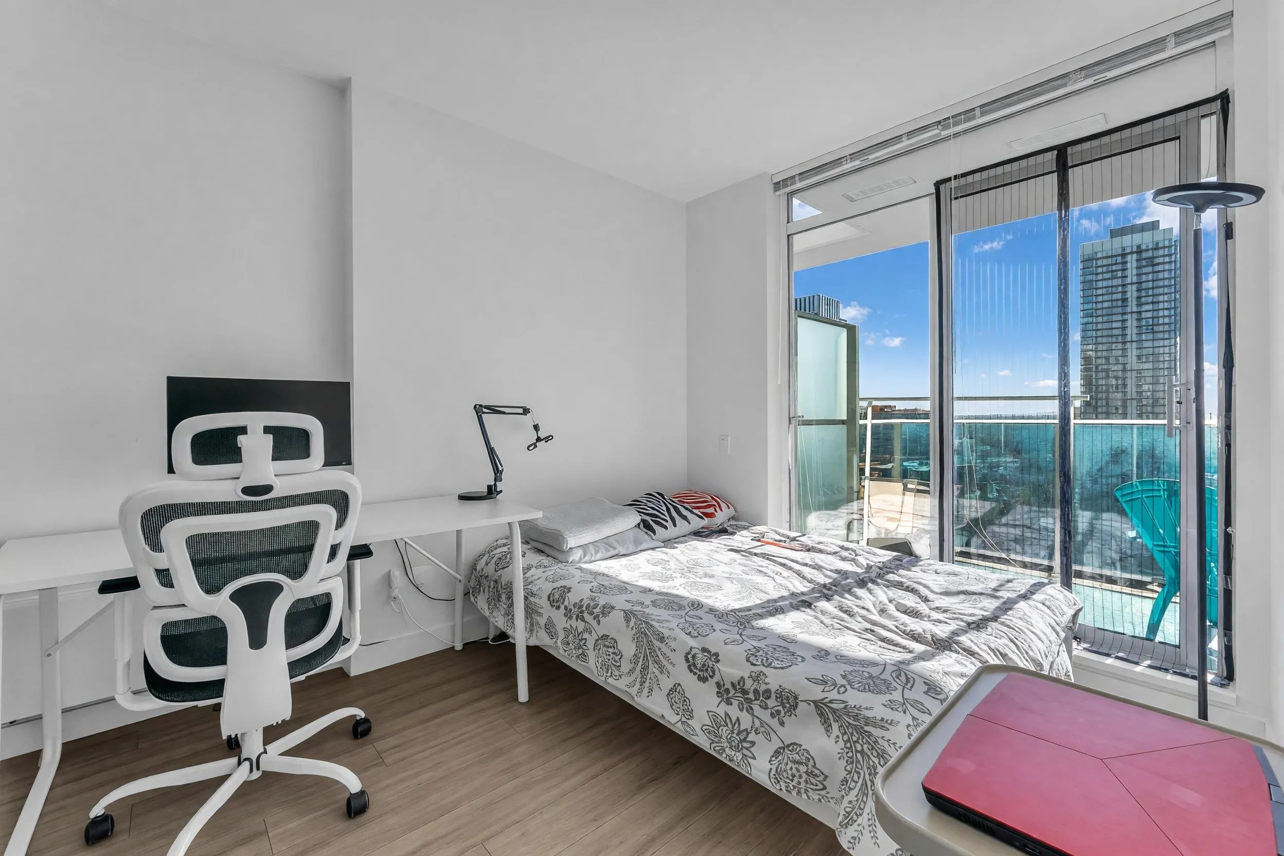 13615 Fraser Highway #1401