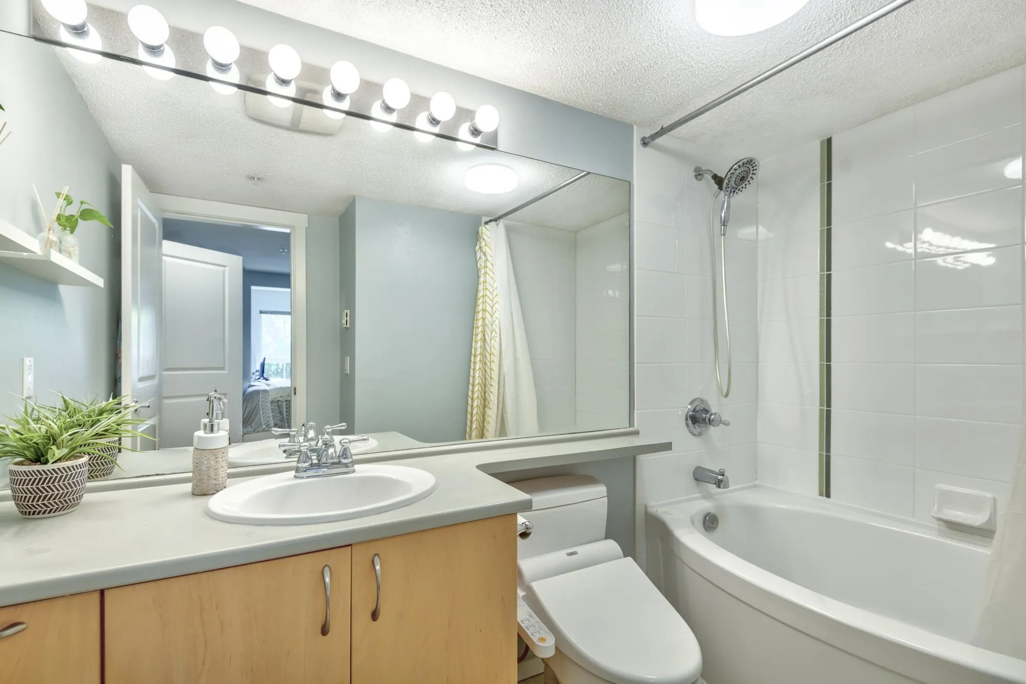 9233 Government Street #106