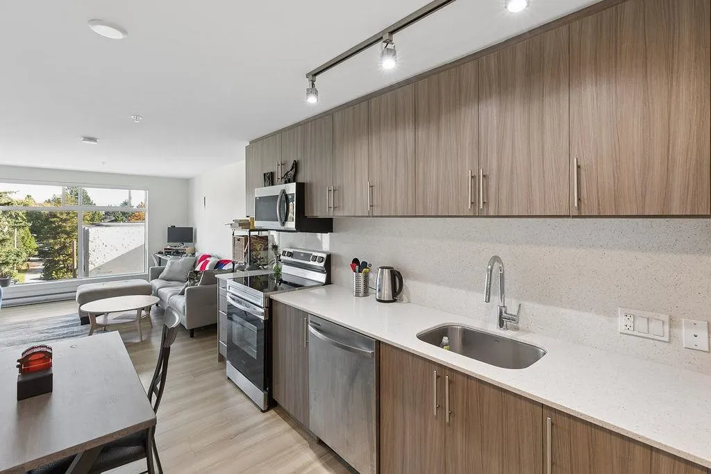 232 Sixth Street #502
