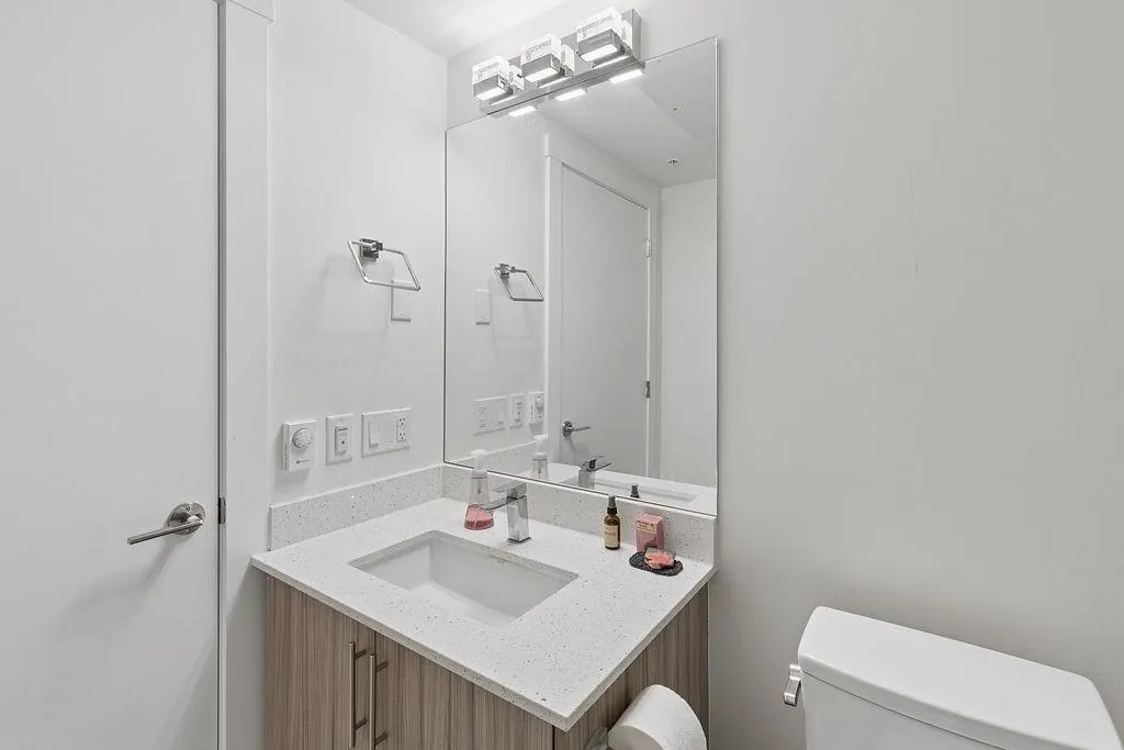 232 Sixth Street #502
