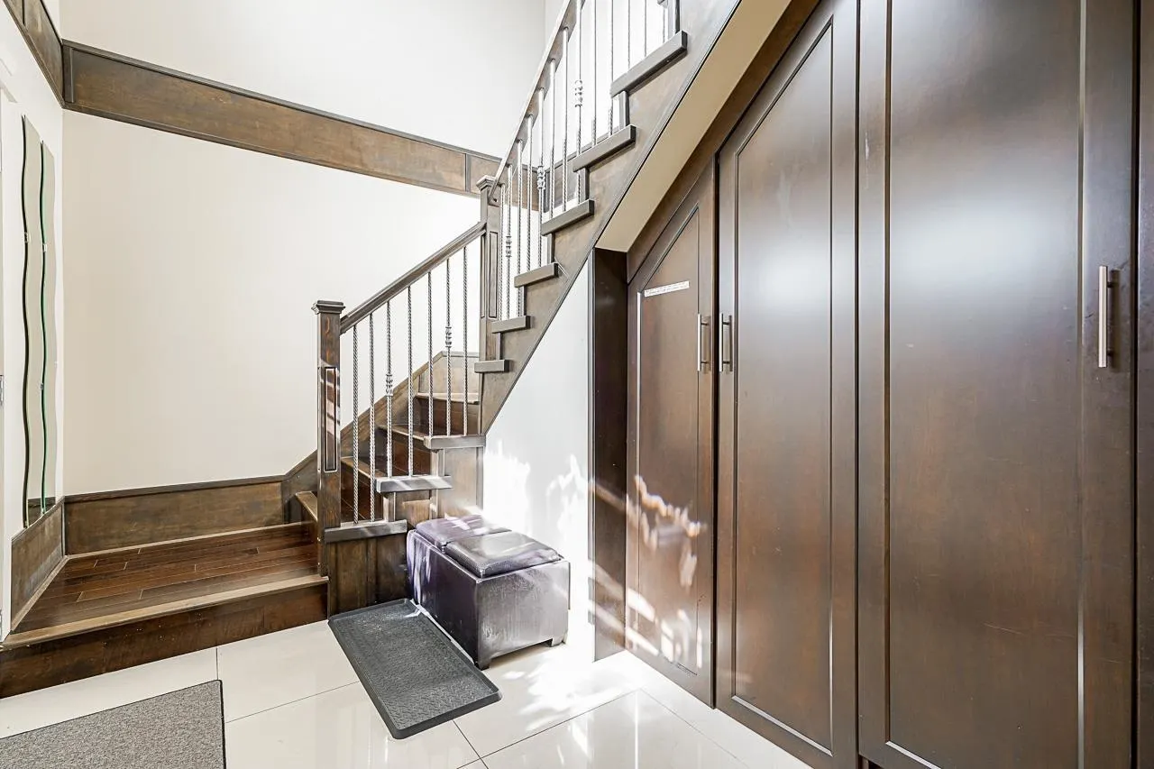 2708 Boundary Road