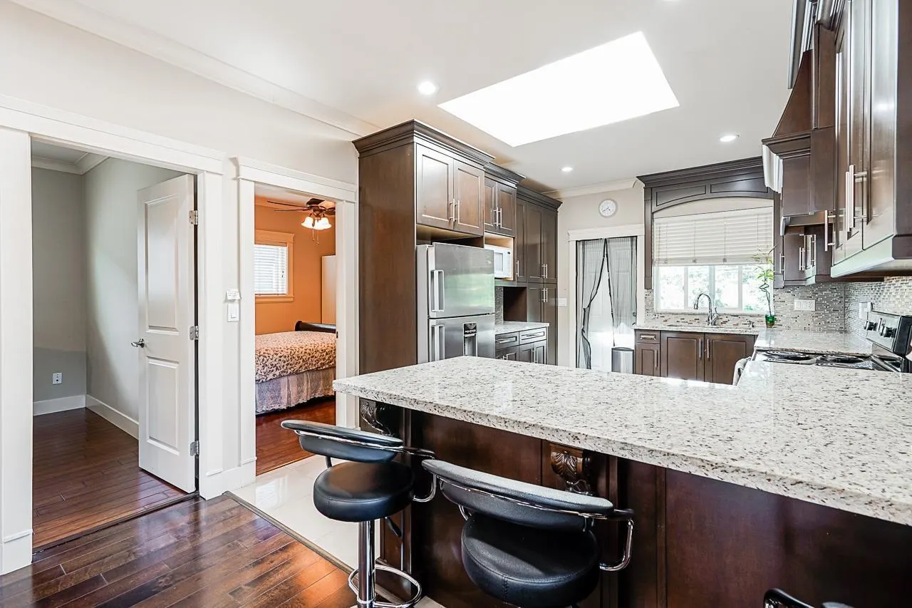 2708 Boundary Road