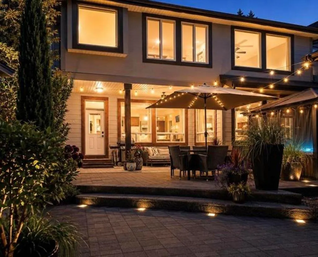 1225 Burkemont Place