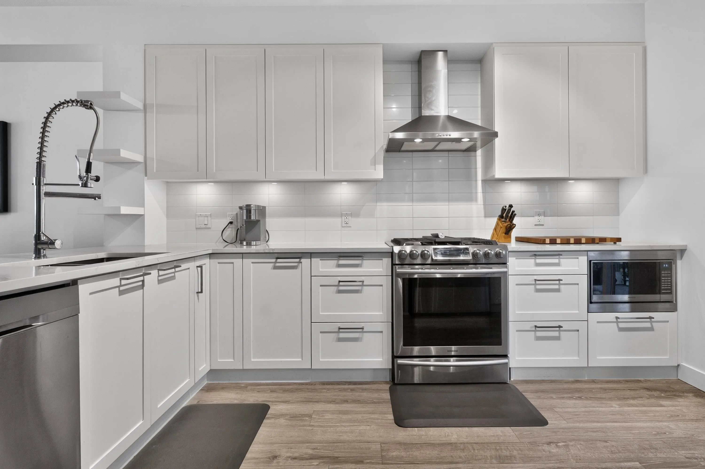 2145 Prairie Avenue #3