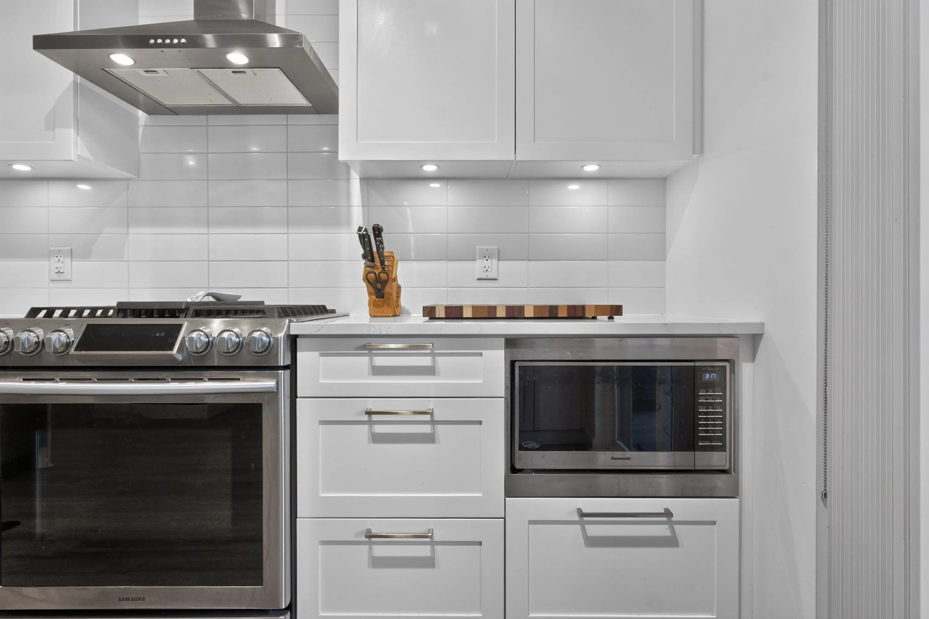 2145 Prairie Avenue #3