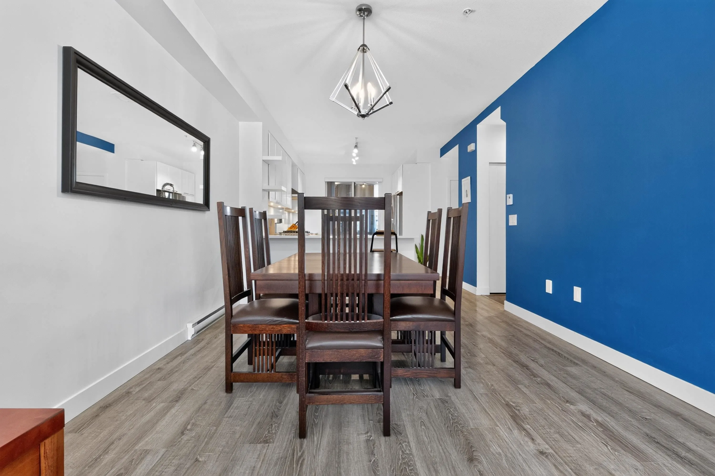 2145 Prairie Avenue #3