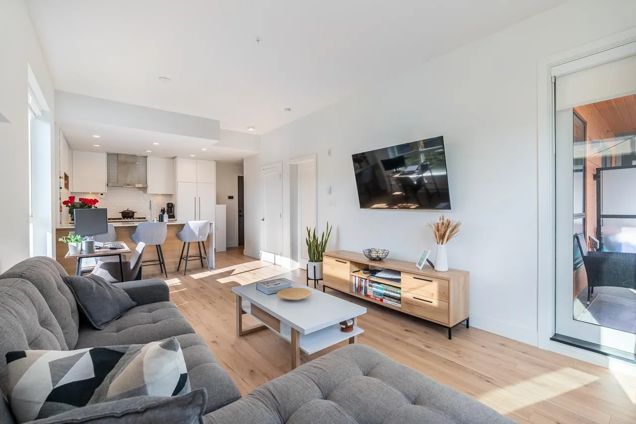 55 Klahanie Drive #405