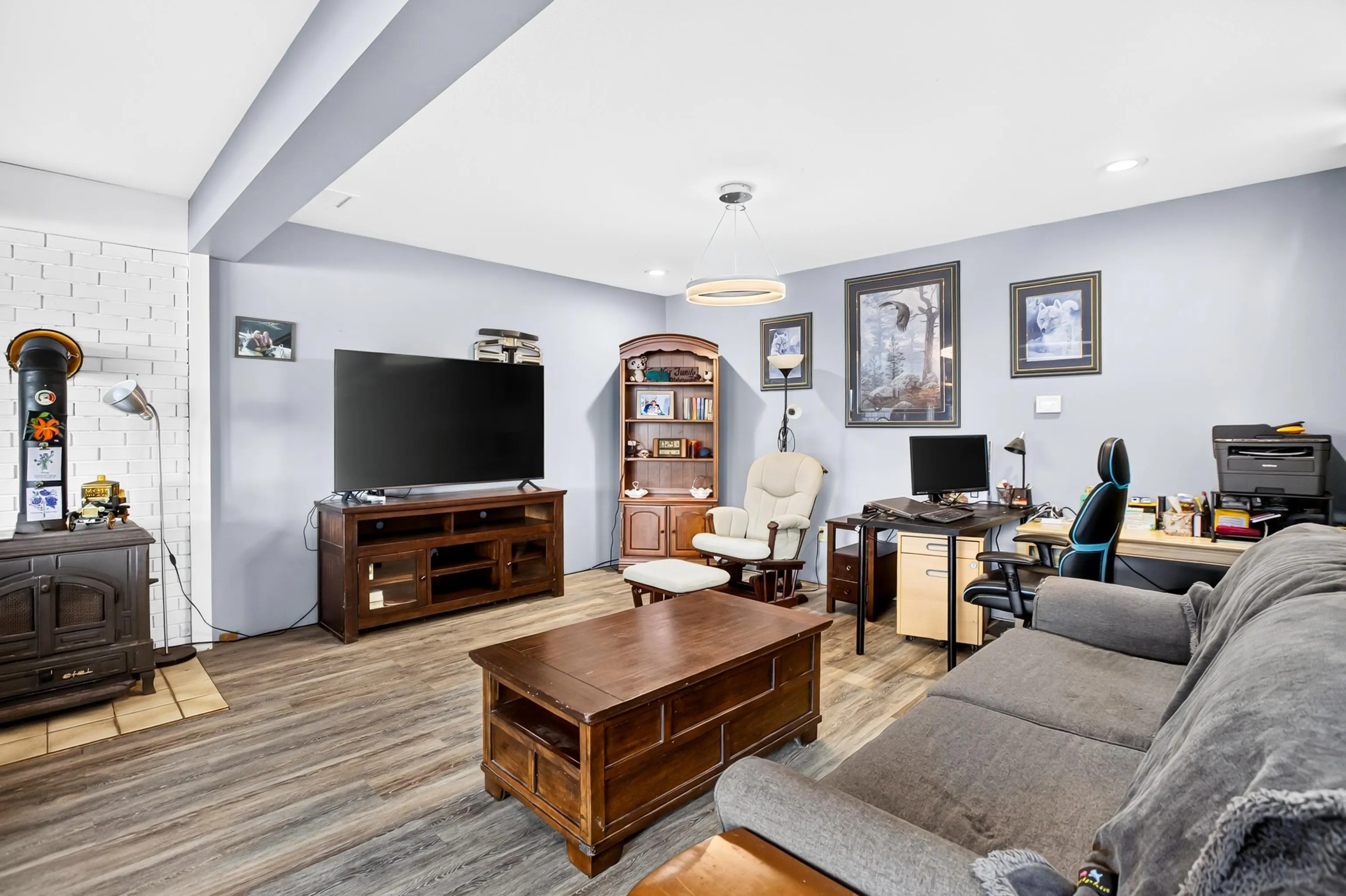 1112 Alderside Road