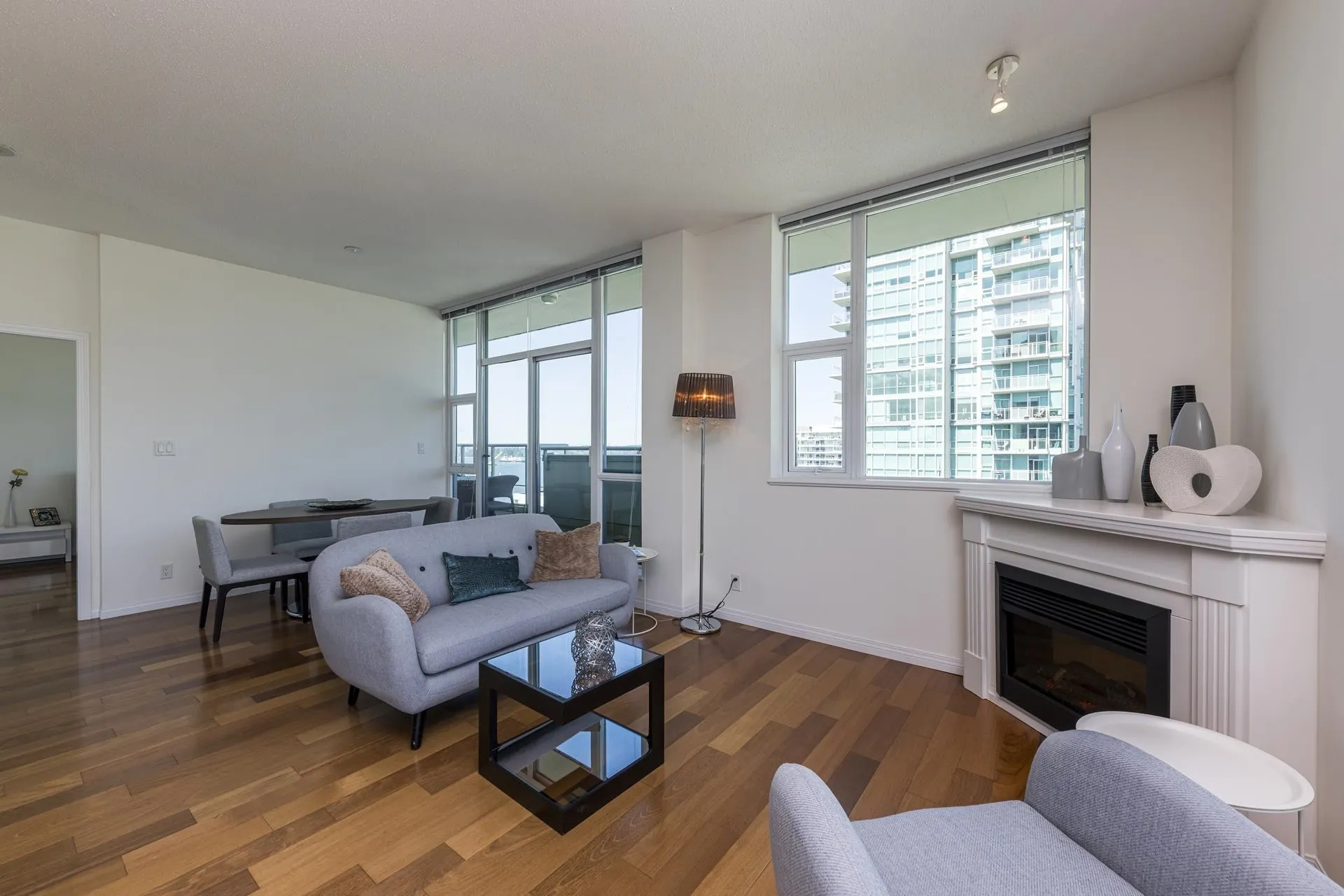 168 E Esplanade #PH1
