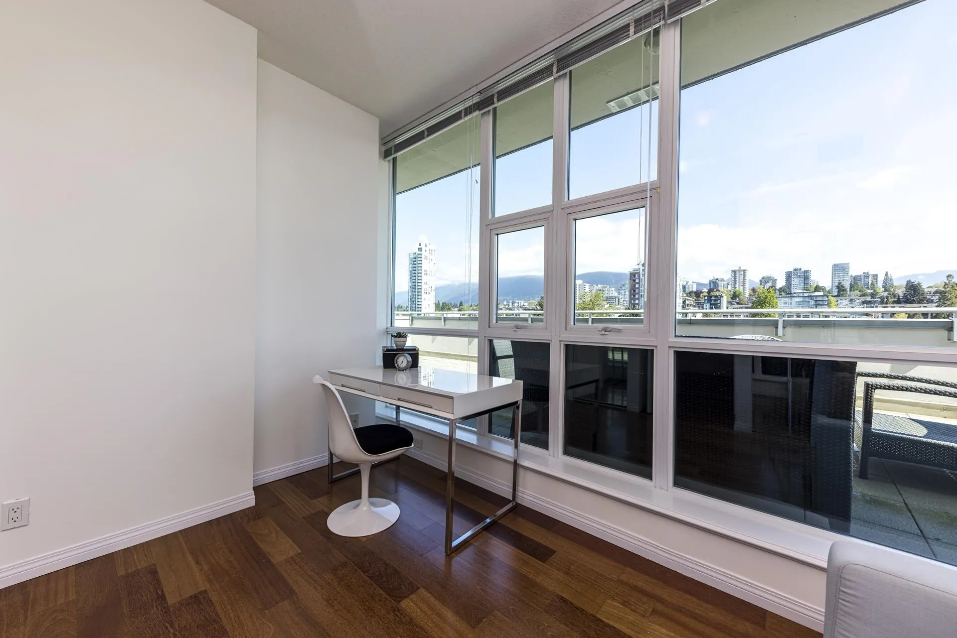 168 E Esplanade #PH1