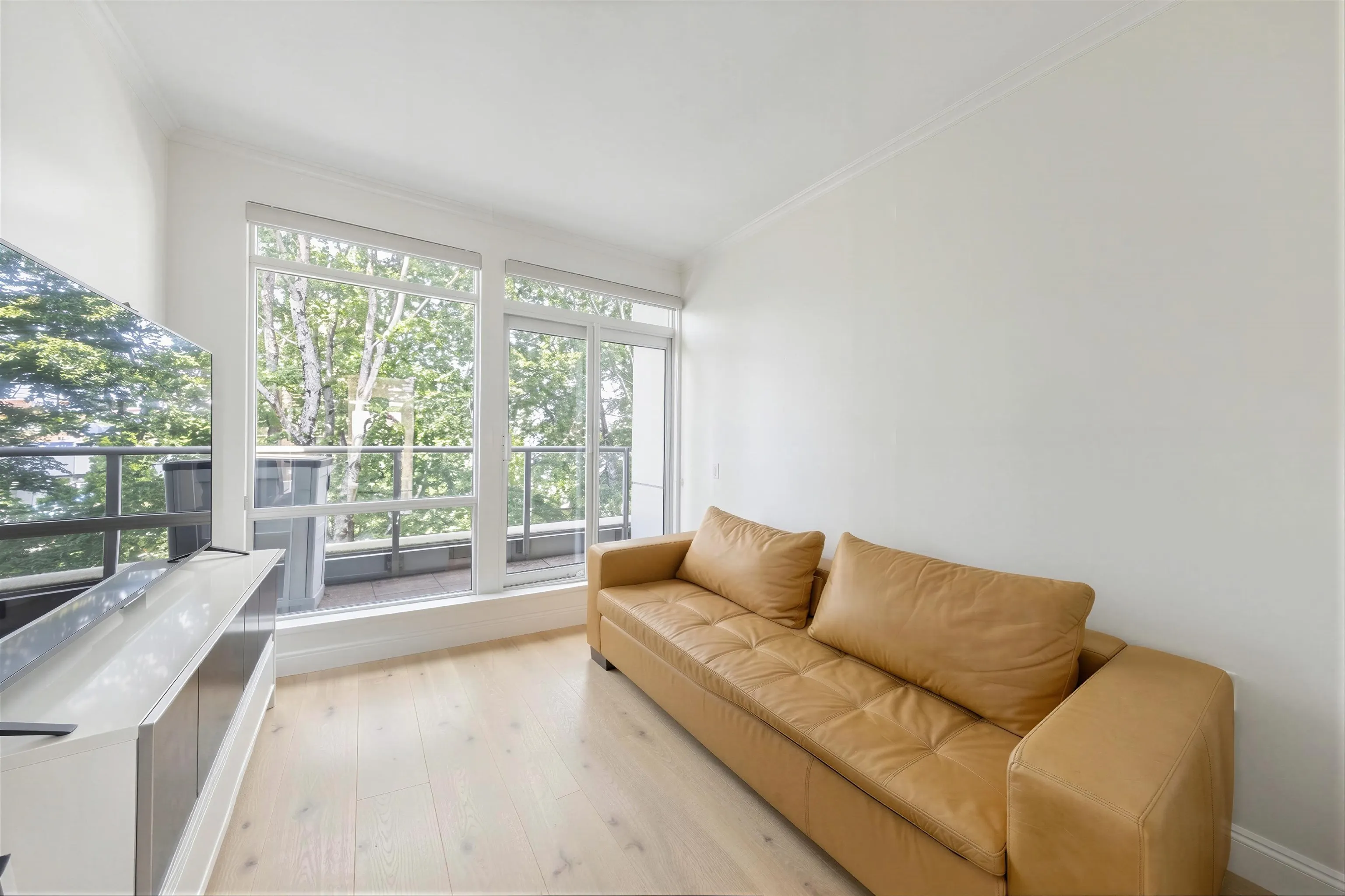 618 W 45th Avenue #602