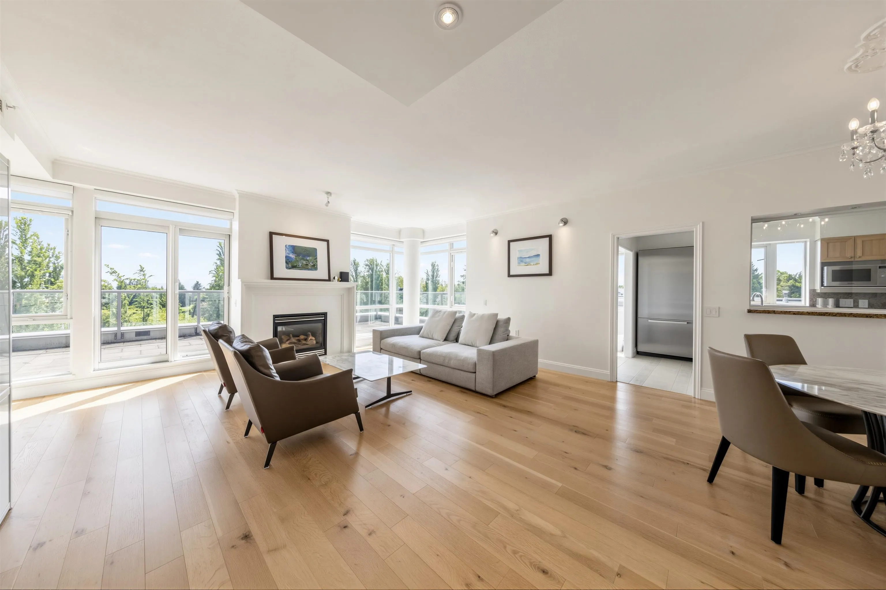 618 W 45th Avenue #602