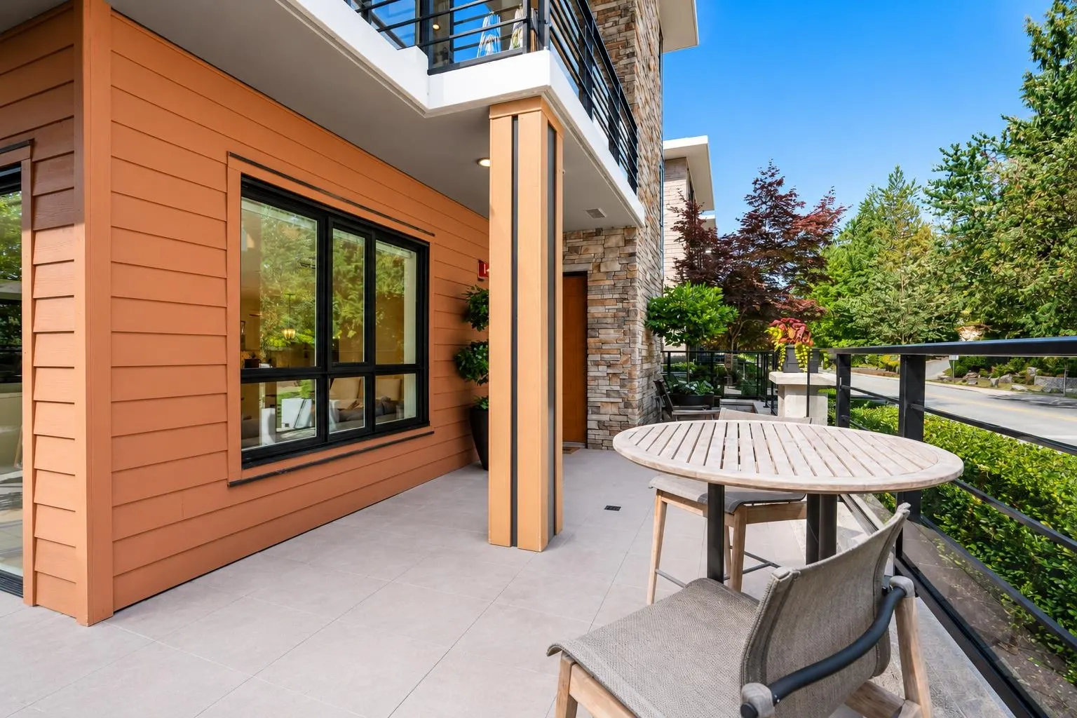1055 Ridgewood Drive #102