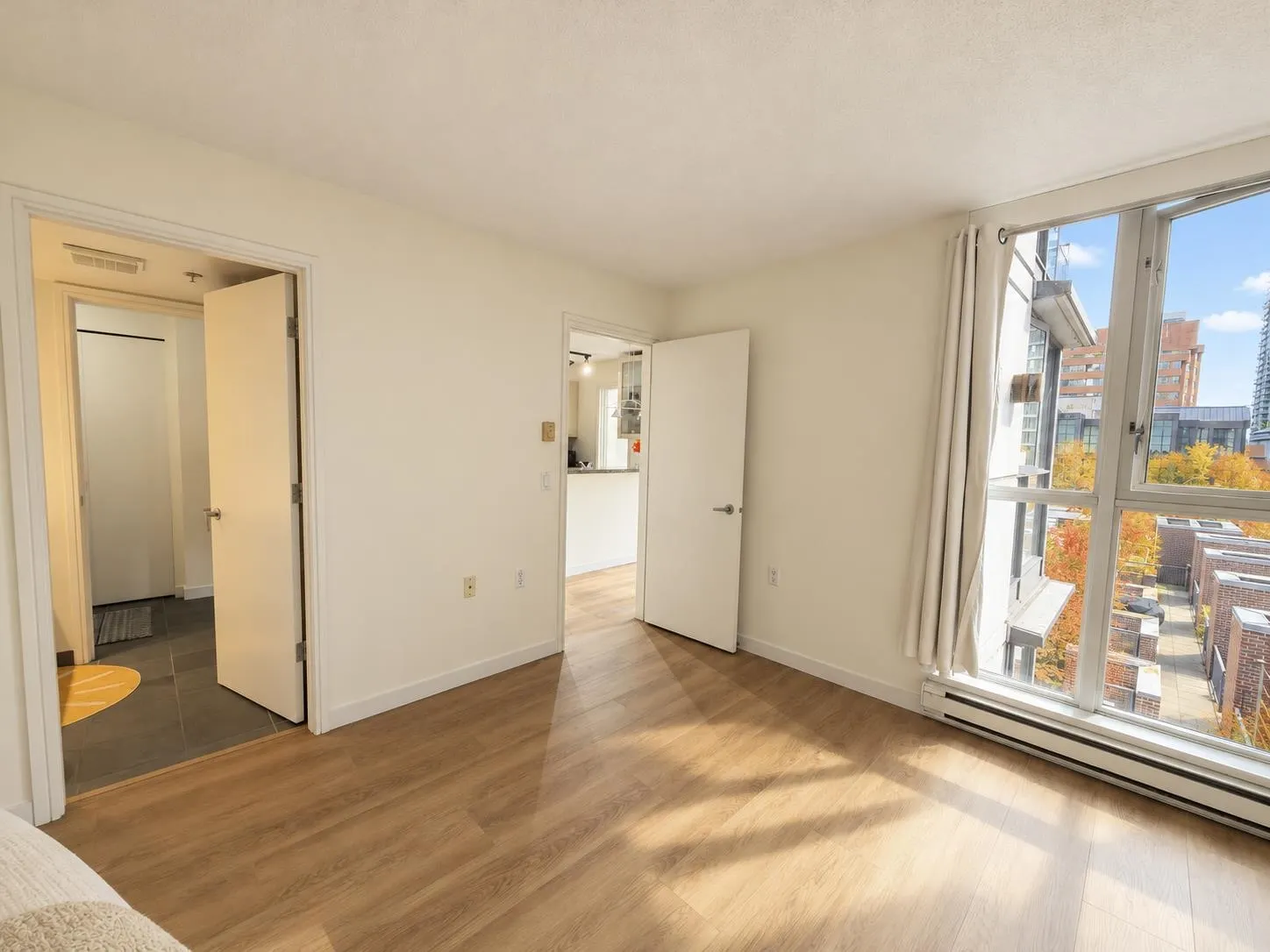 1068 Hornby Street #807
