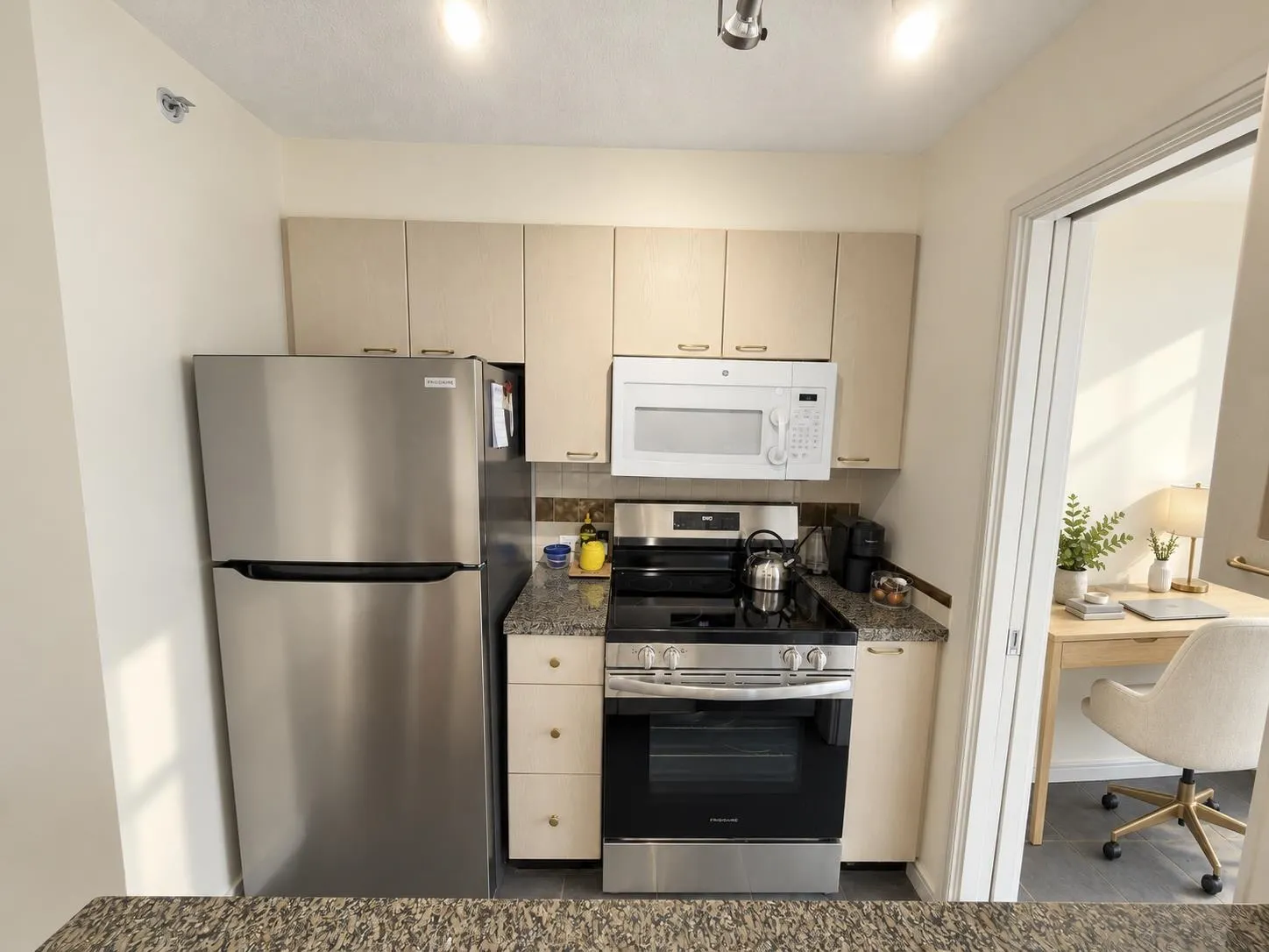 1068 Hornby Street #807