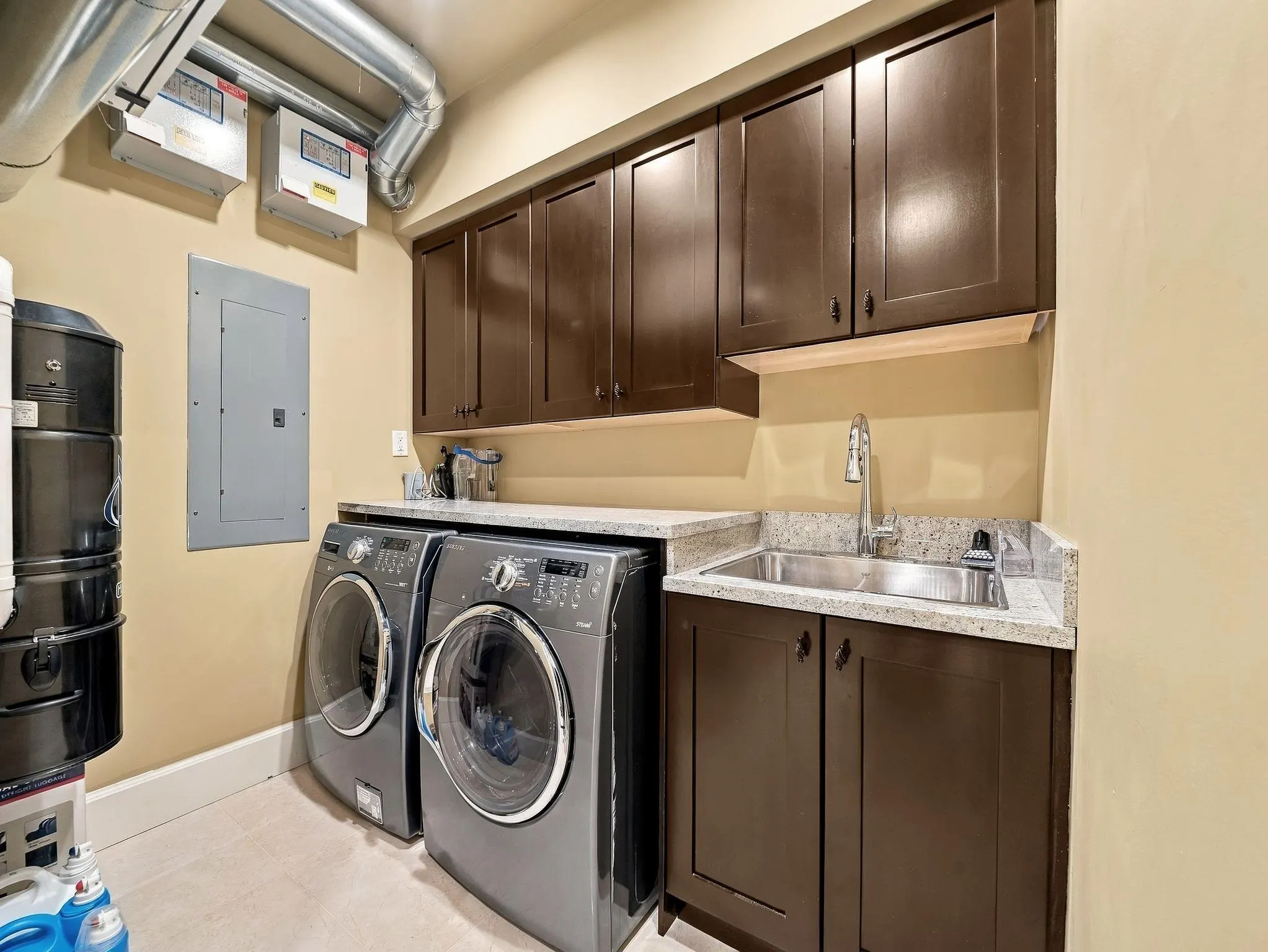 2015 W 57th Avenue