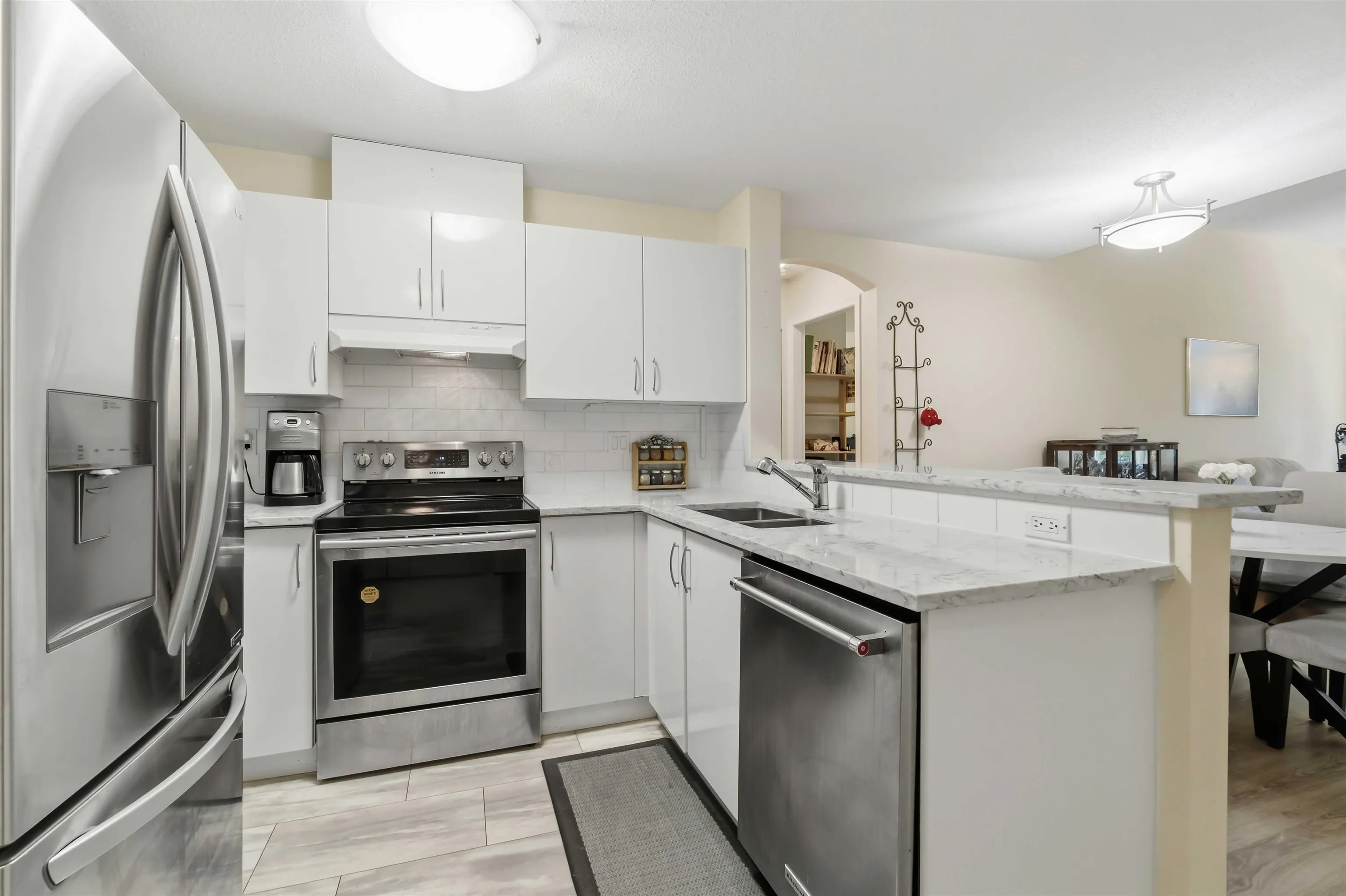 960 Lynn Valley Road #411