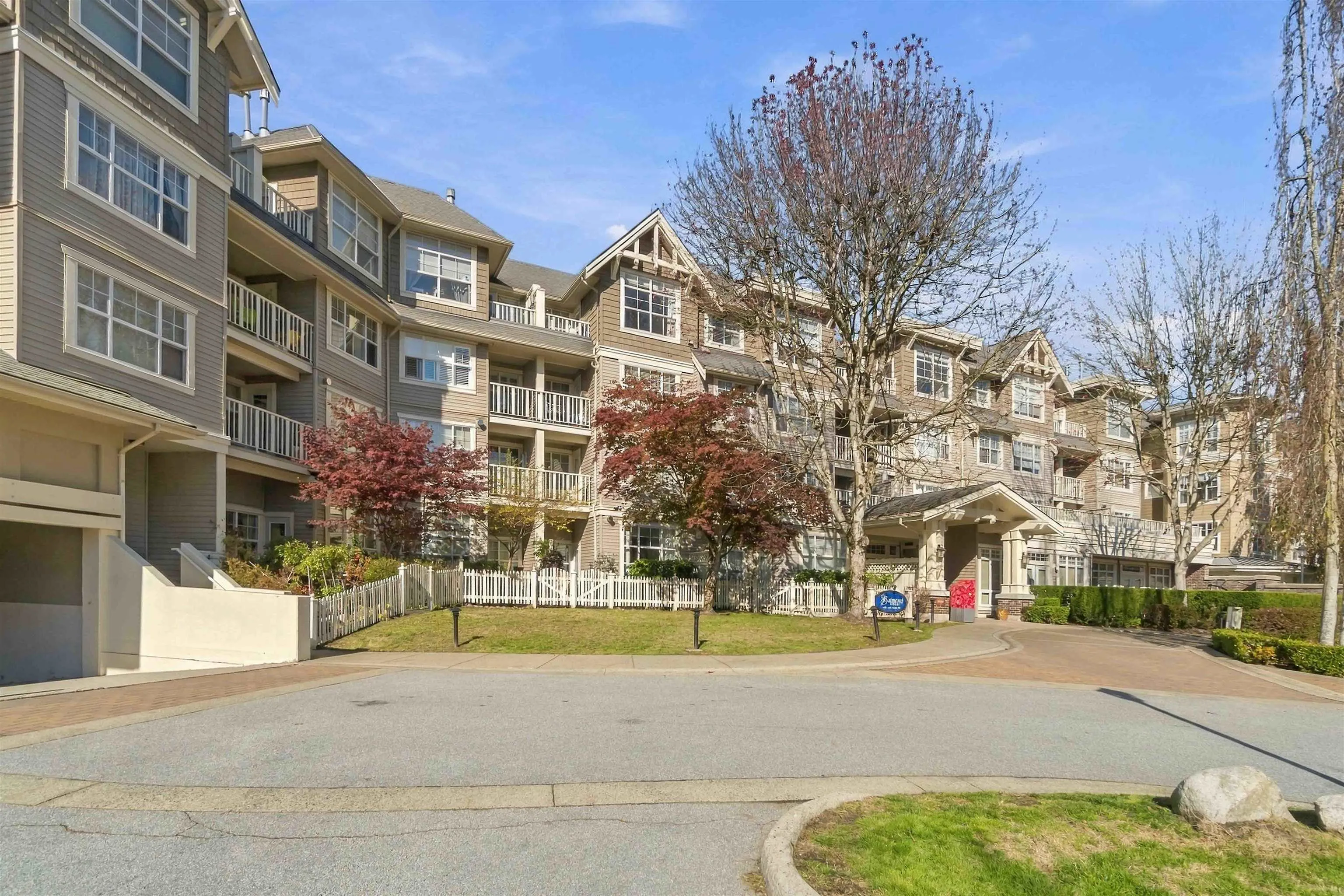 960 Lynn Valley Road #411