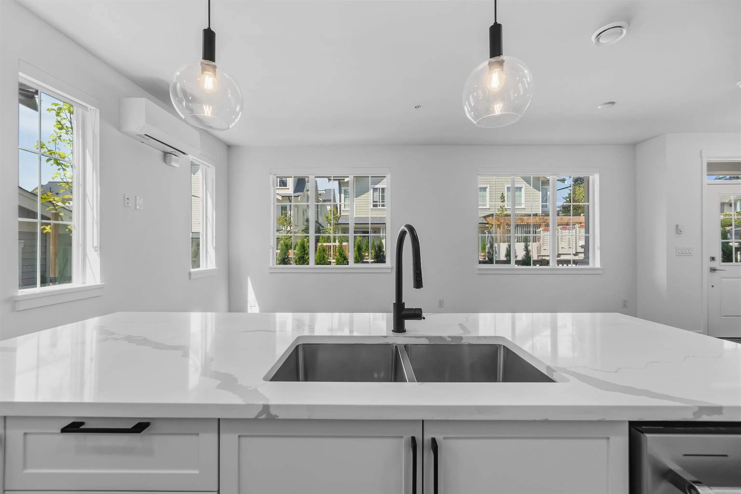 720 Robinson Street #125