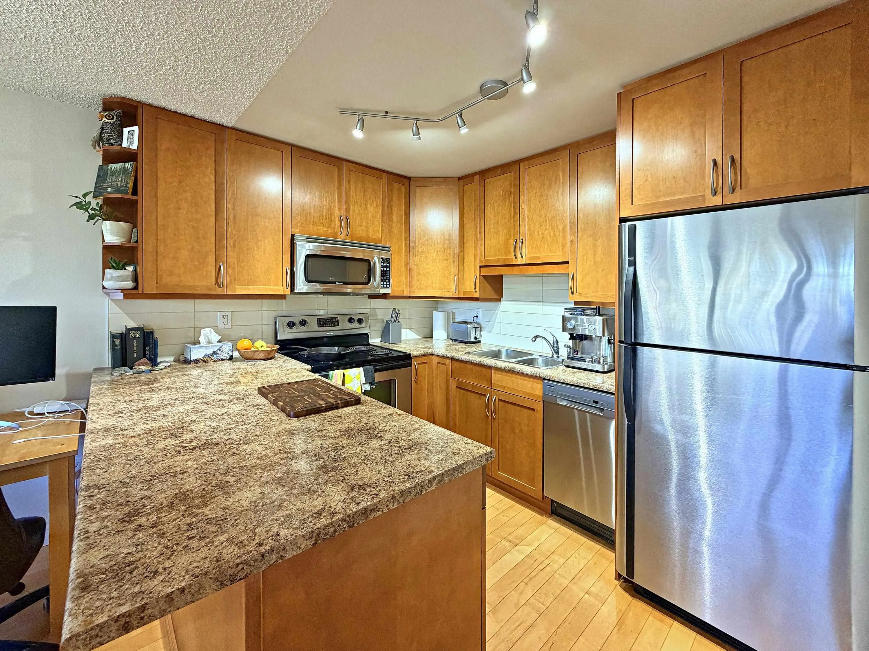 2920 Ash Street #401