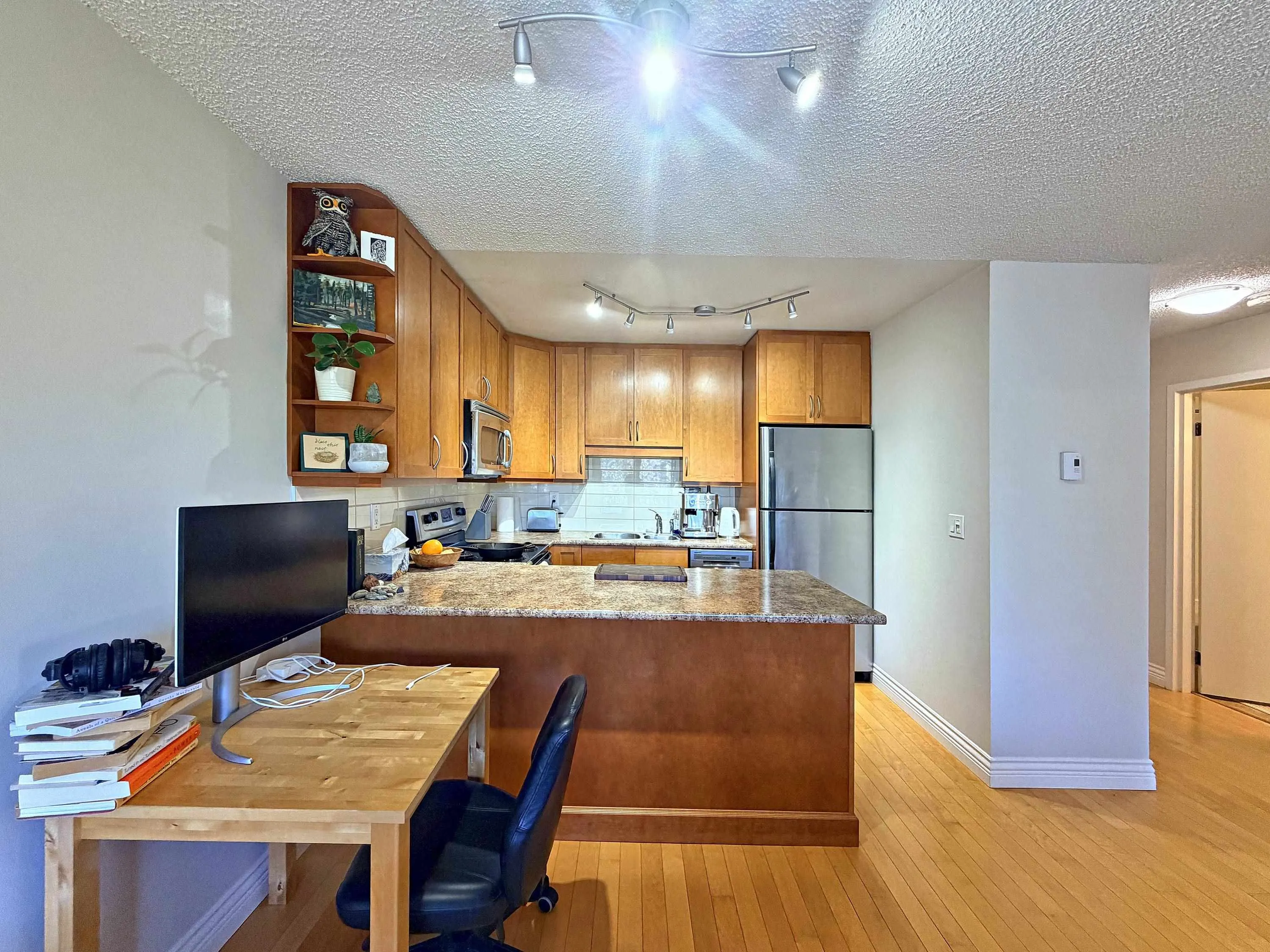 2920 Ash Street #401