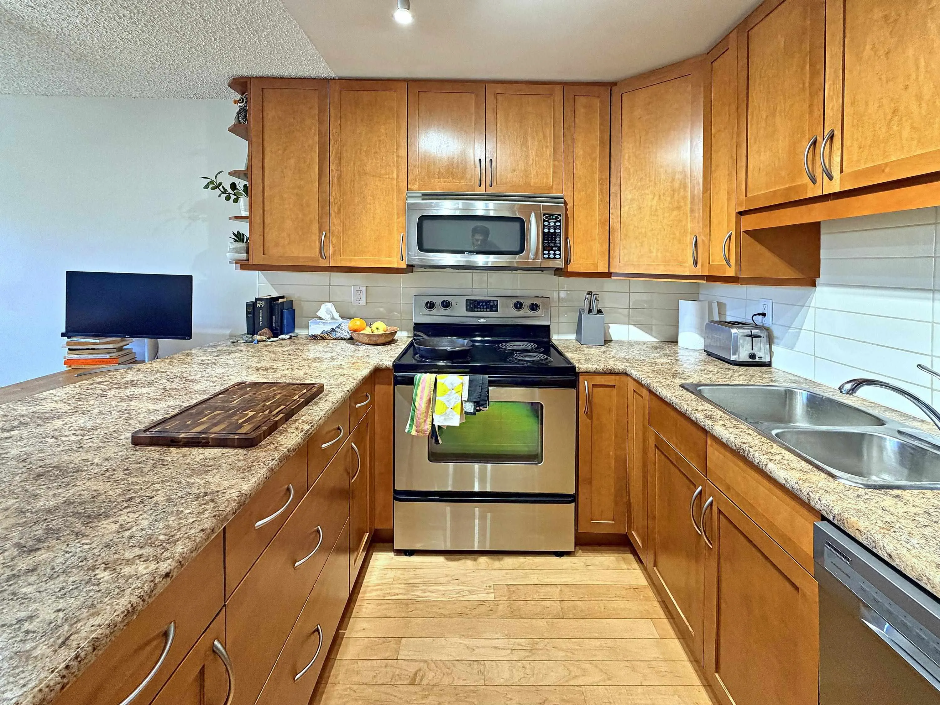 2920 Ash Street #401